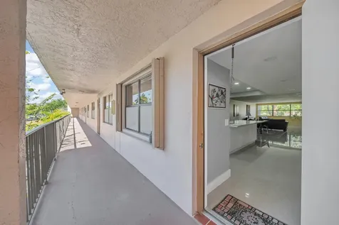 2704 NW 104th Avenue Sunrise FL 33322