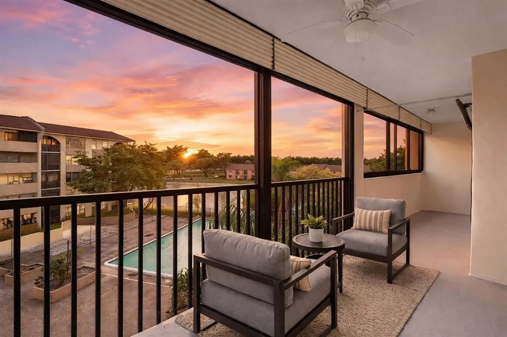 3955 N Nob Hill Road Sunrise FL 33351
