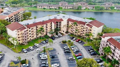 3955 N Nob Hill Road Sunrise FL 33351