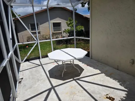 10125 NW 71st Street Tamarac FL 33321