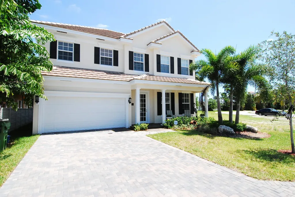 2200 SW 13th Avenue Fort Lauderdale FL 33315