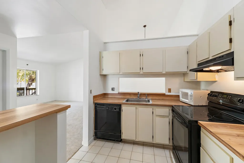 6536 Chasewood Drive Jupiter FL 33458