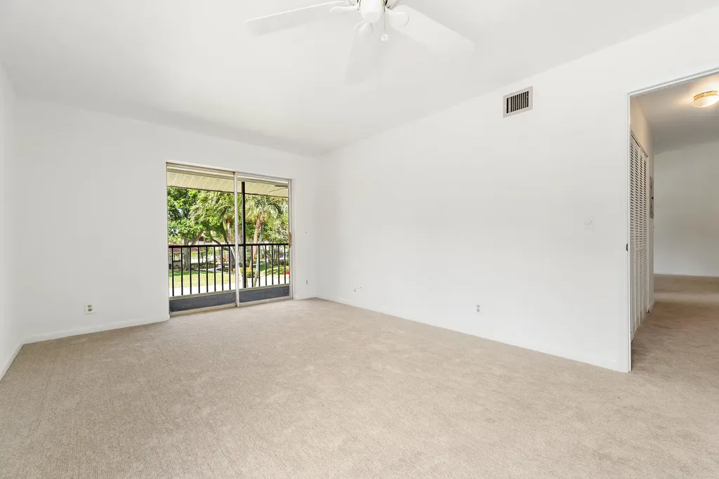 6536 Chasewood Drive Jupiter FL 33458