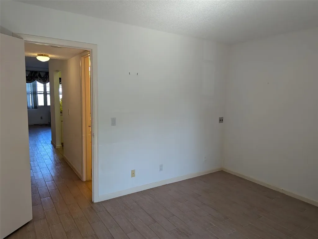 190 Oakridge M Deerfield Beach FL 33442