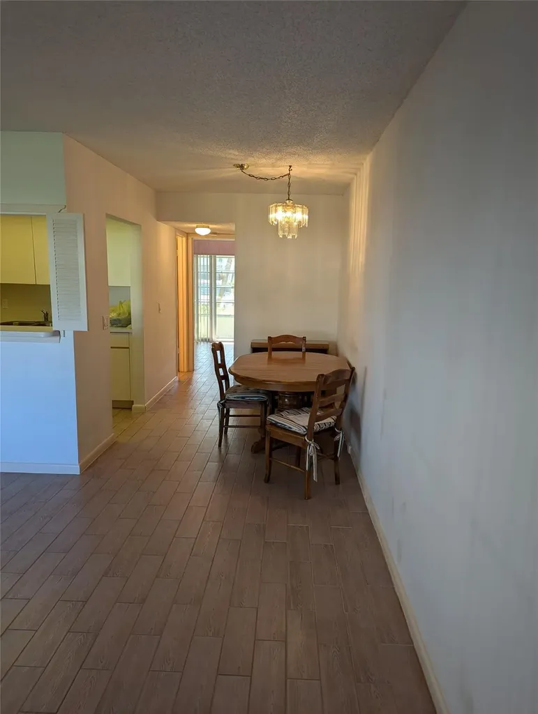 190 Oakridge M Deerfield Beach FL 33442