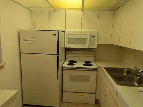 190 Oakridge M Deerfield Beach FL 33442