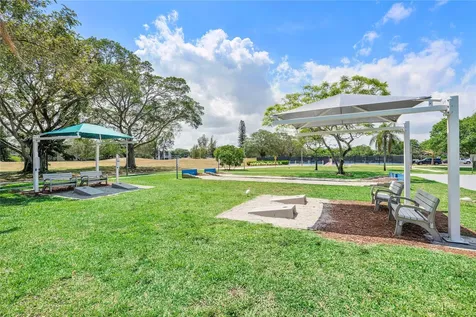 190 Oakridge M Deerfield Beach FL 33442