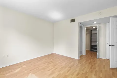 7850 NW 6th Street Pembroke Pines FL 33024