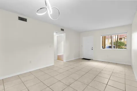 7850 NW 6th Street Pembroke Pines FL 33024