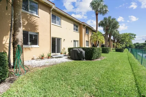 7850 NW 6th Street Pembroke Pines FL 33024
