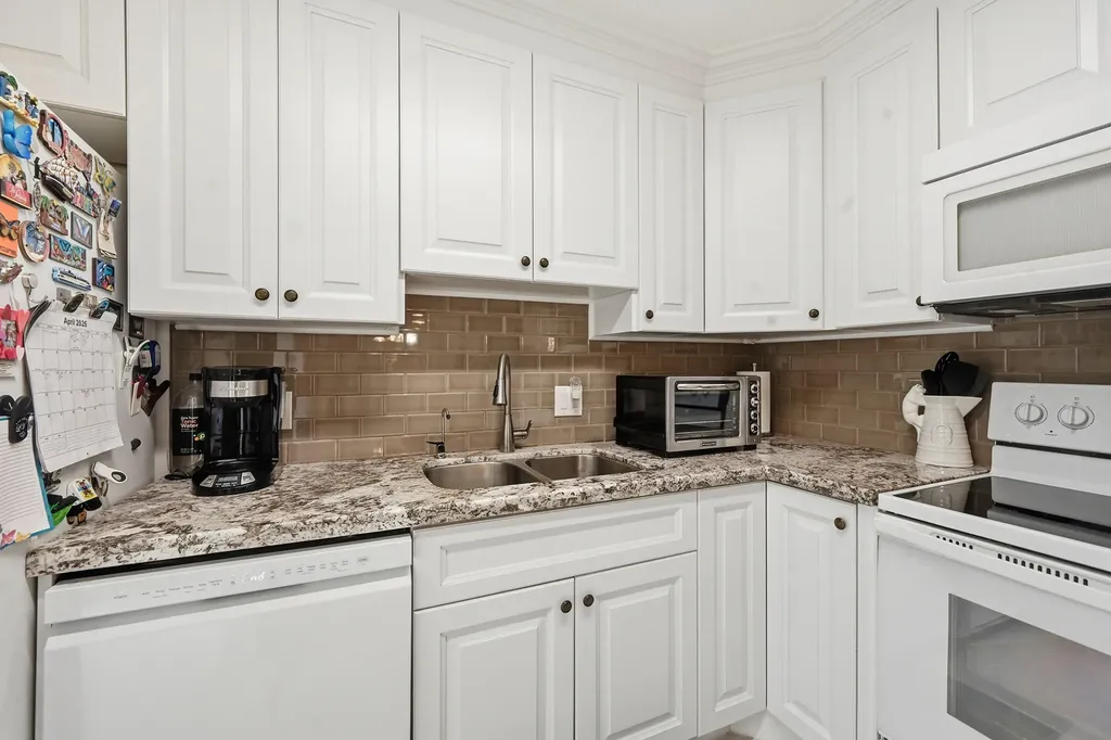 1485 Augusta Circle Delray Beach FL 33445