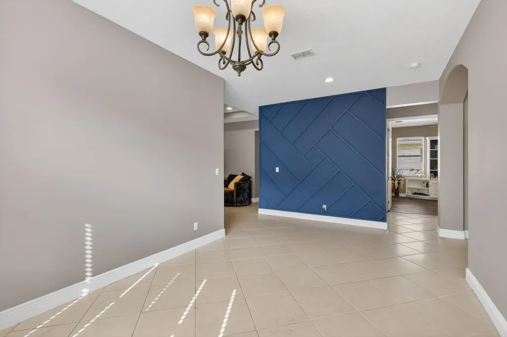11741 SW Bennington Circle Port St Lucie FL 34987