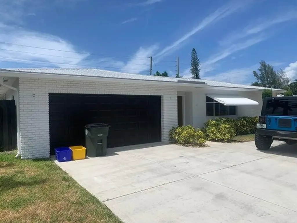 511 NW 50th Place Boca Raton FL 33431