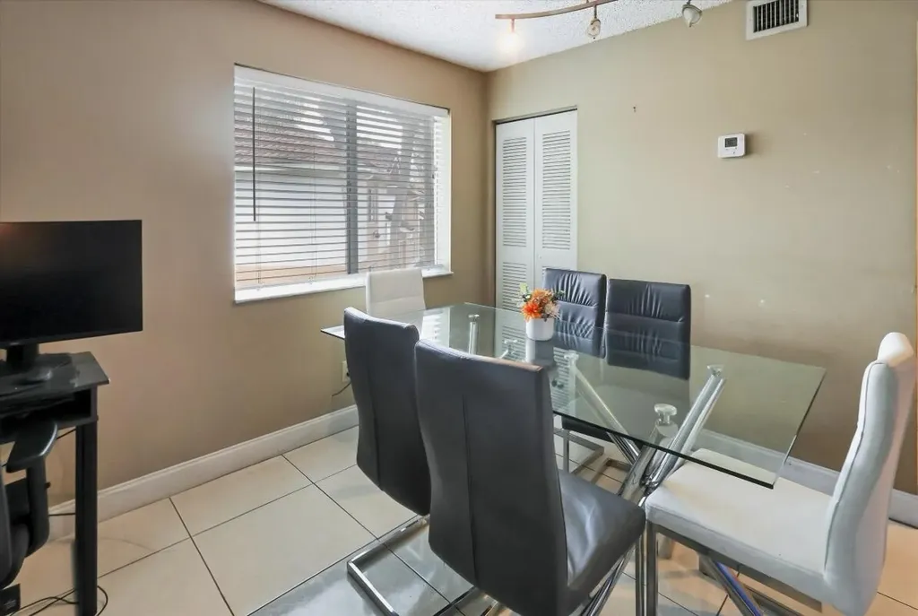 720 NW 91st Terrace Plantation FL 33324