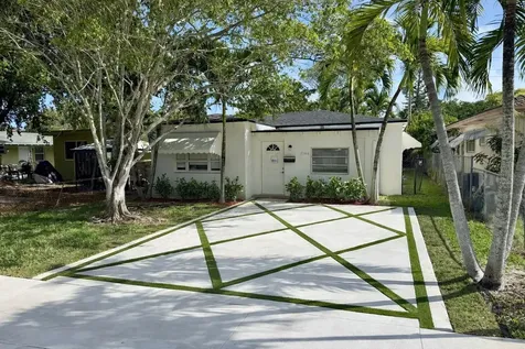 1946 Rodman Street Hollywood FL 33020