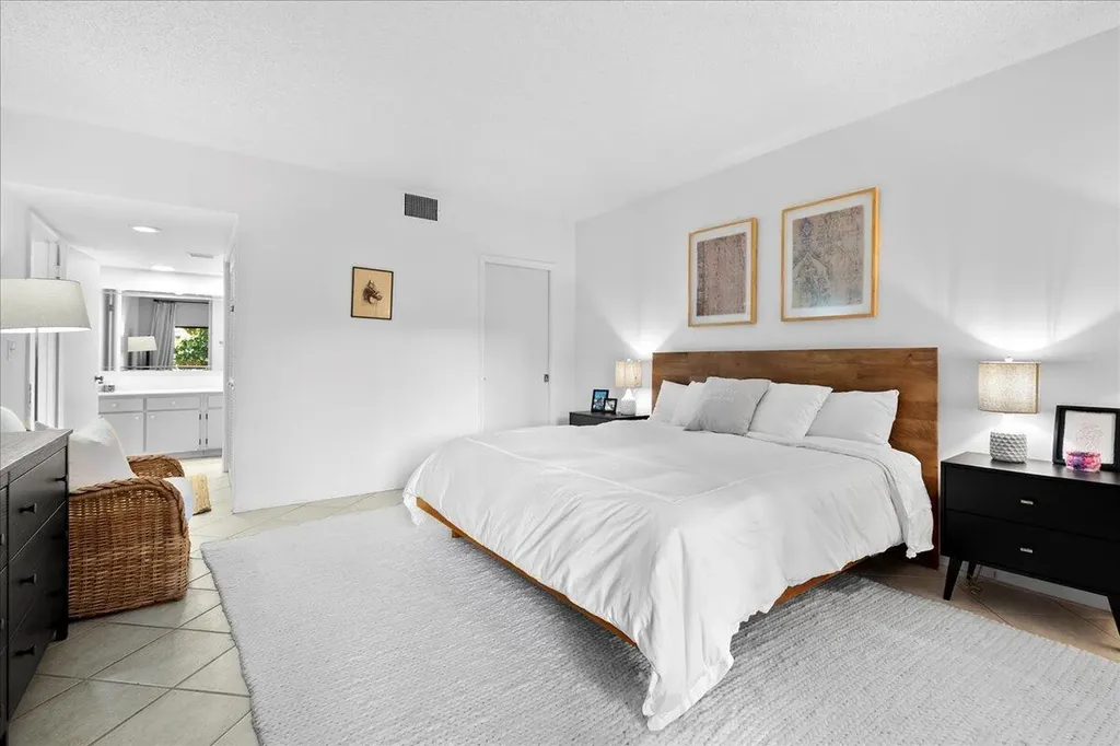 11863 Wimbledon Circle Wellington FL 33414