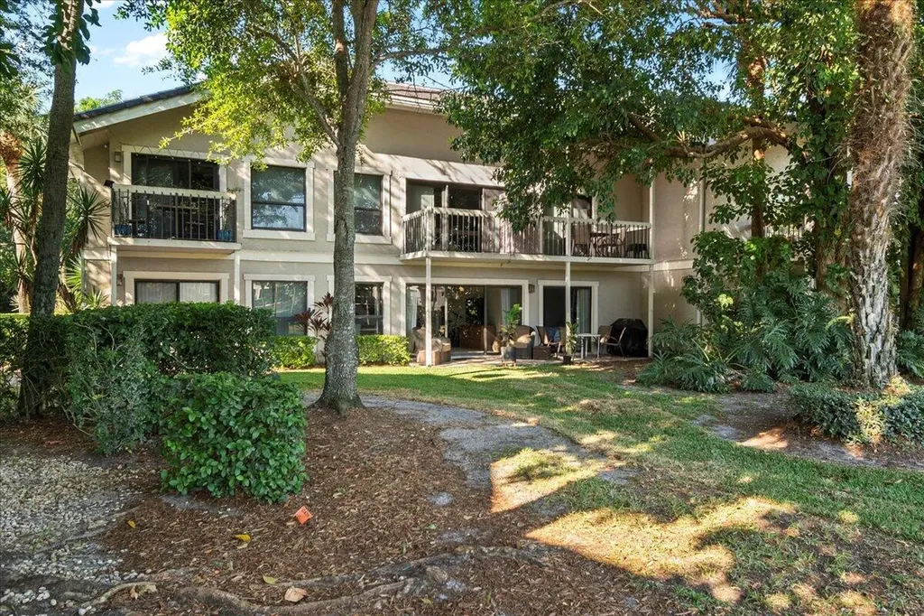 11863 Wimbledon Circle Wellington FL 33414