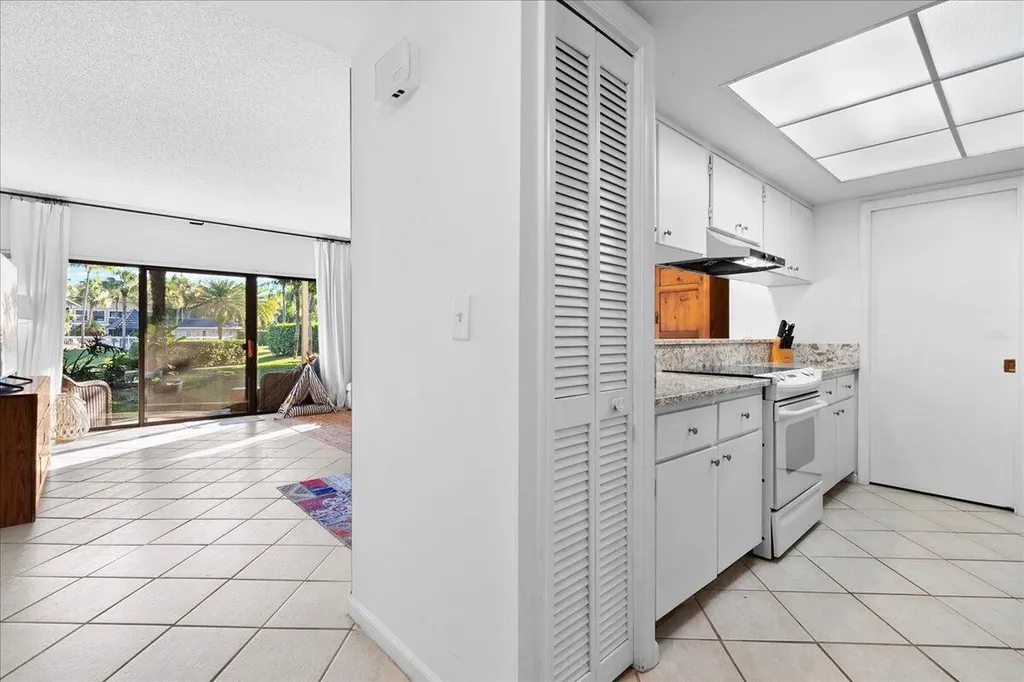 11863 Wimbledon Circle Wellington FL 33414