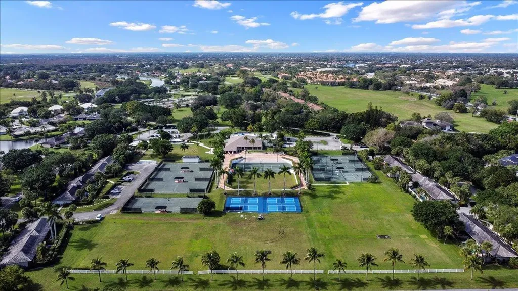 11863 Wimbledon Circle Wellington FL 33414