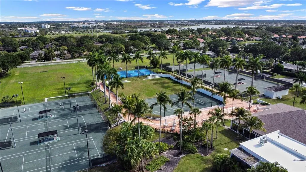 11863 Wimbledon Circle Wellington FL 33414