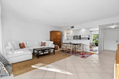 11863 Wimbledon Circle Wellington FL 33414