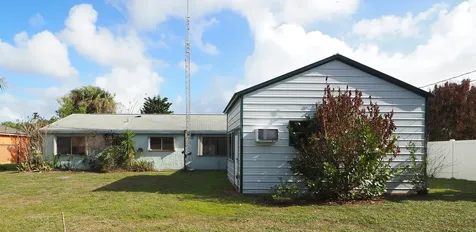 2262 SE Tile Terrace Port St Lucie FL 34952
