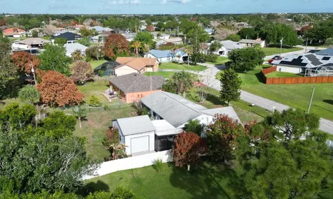 2262 SE Tile Terrace Port St Lucie FL 34952