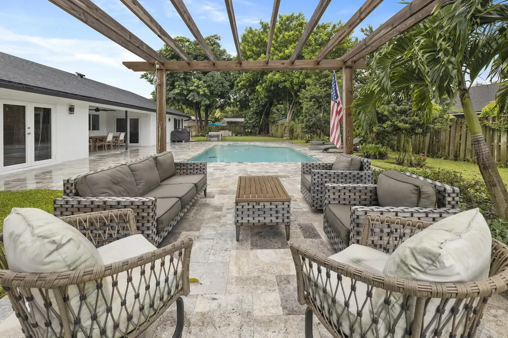 1145 Hickory Trail Wellington FL 33414