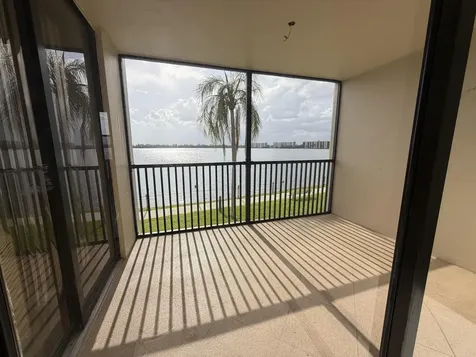 112 Lake Emerald Drive Oakland Park FL 33309