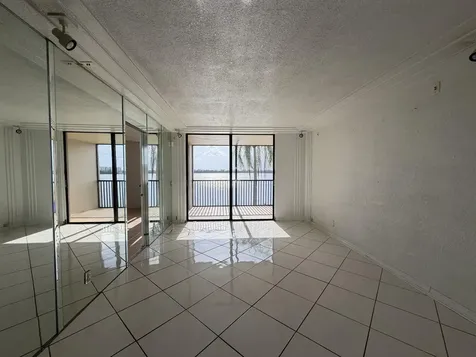 112 Lake Emerald Drive Oakland Park FL 33309