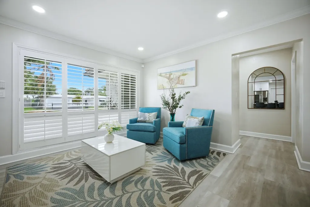 2740 SE 7th Street Pompano Beach FL 33062