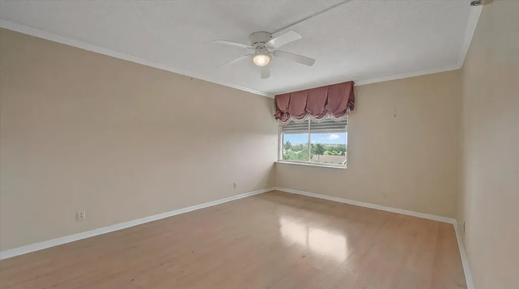 2480 Presidential Way West Palm Beach FL 33401