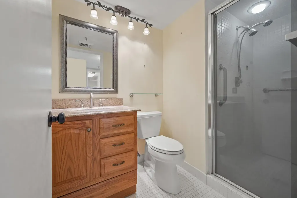 2480 Presidential Way West Palm Beach FL 33401