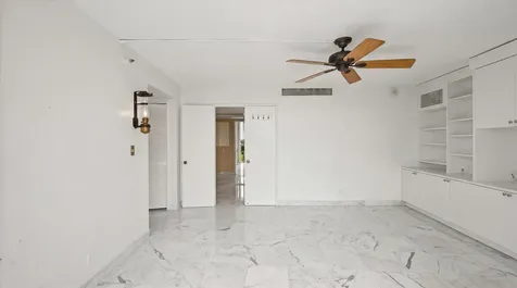 2480 Presidential Way West Palm Beach FL 33401
