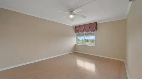 2480 Presidential Way West Palm Beach FL 33401