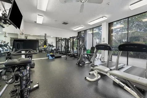 2480 Presidential Way West Palm Beach FL 33401