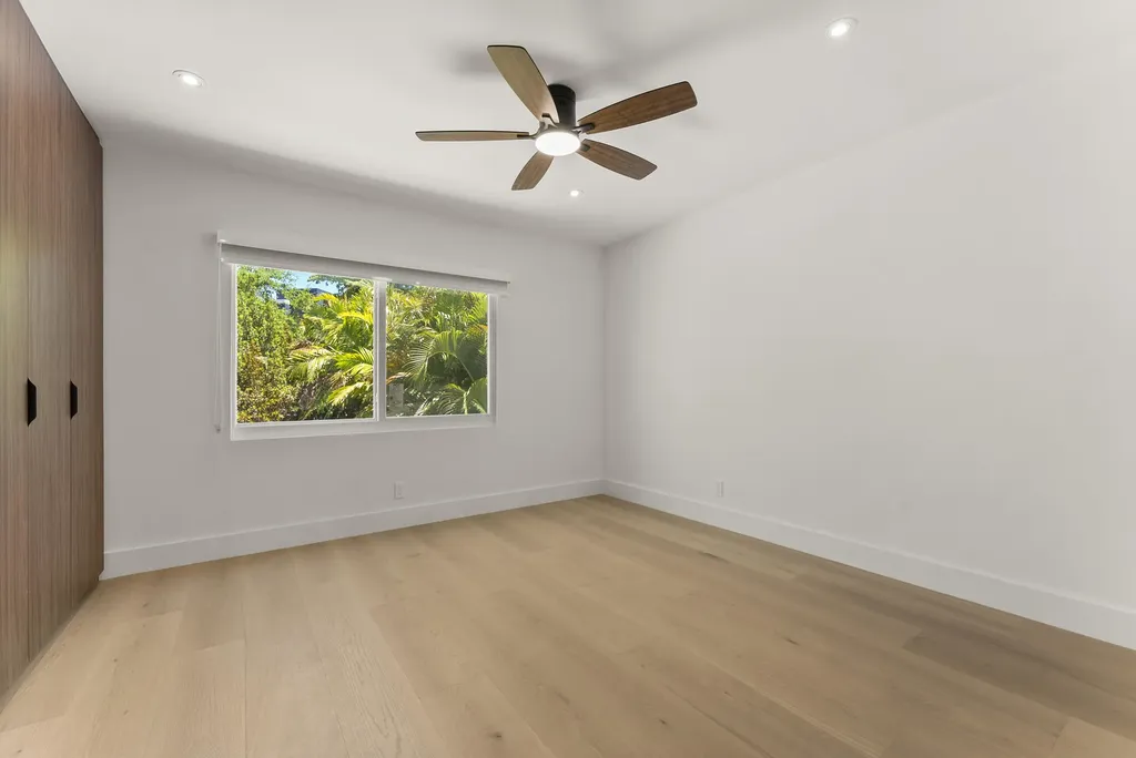 221 Pelican Way Delray Beach FL 33483