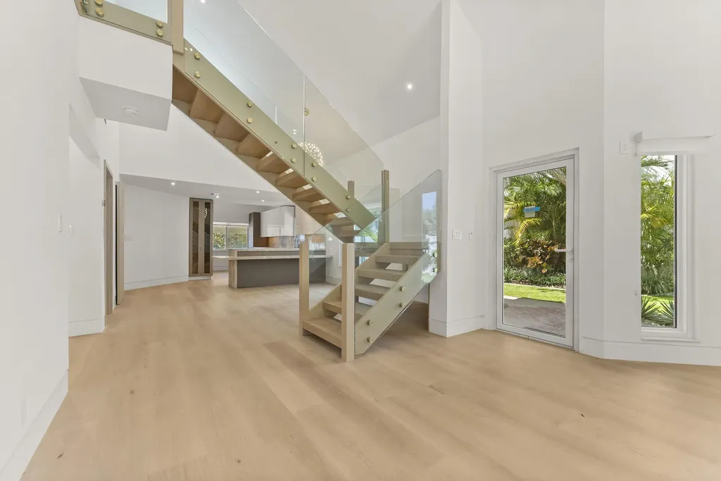 221 Pelican Way Delray Beach FL 33483