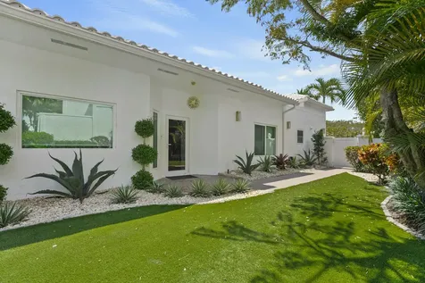 221 Pelican Way Delray Beach FL 33483