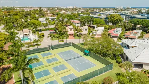 221 Pelican Way Delray Beach FL 33483