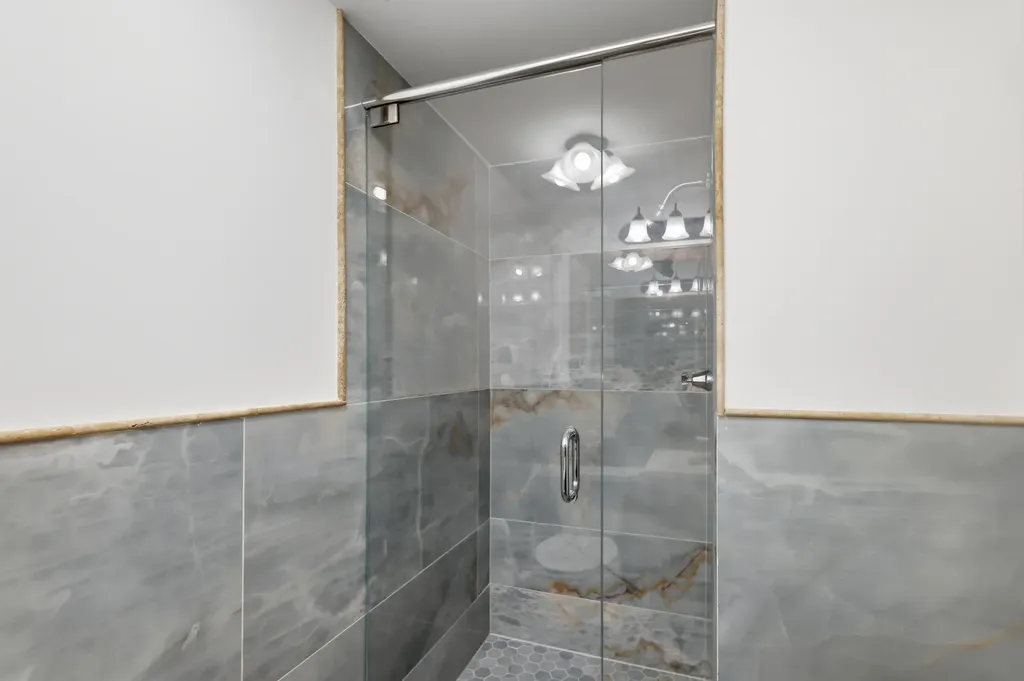 180 Isle Of Venice Drive Fort Lauderdale FL 33301