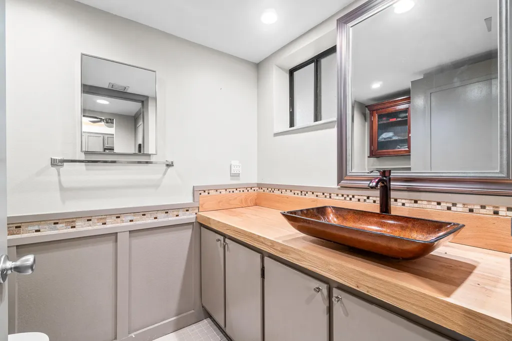 5370 Las Verdes Circle Delray Beach FL 33484