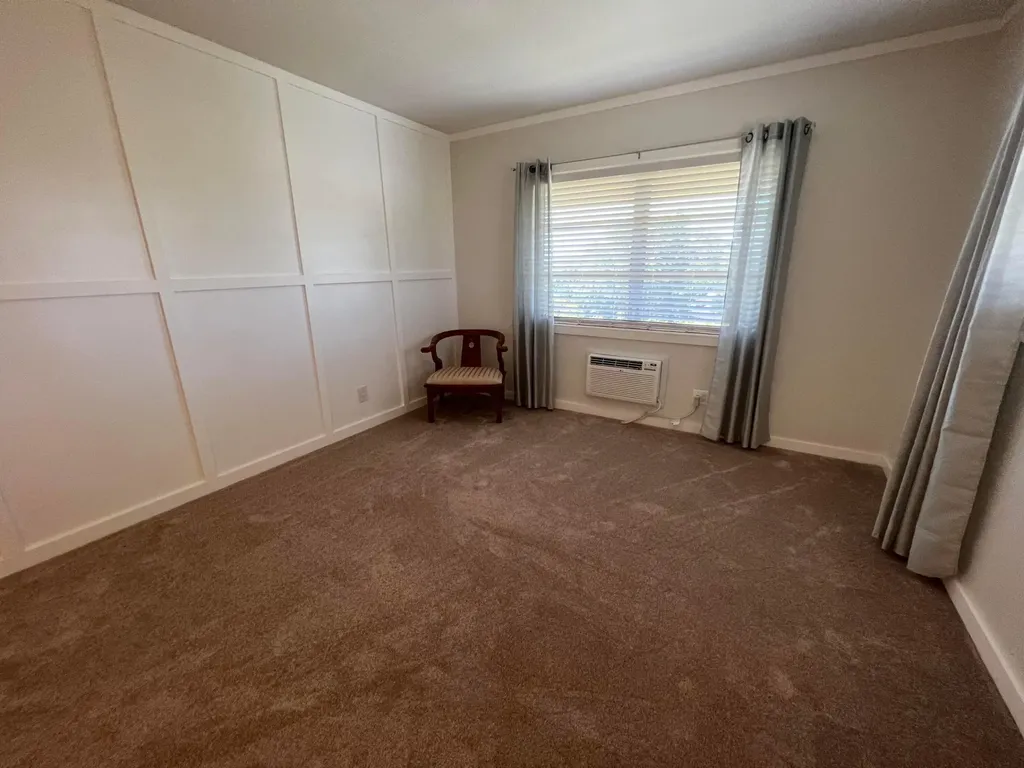1050 E Sample Road Pompano Beach FL 33064