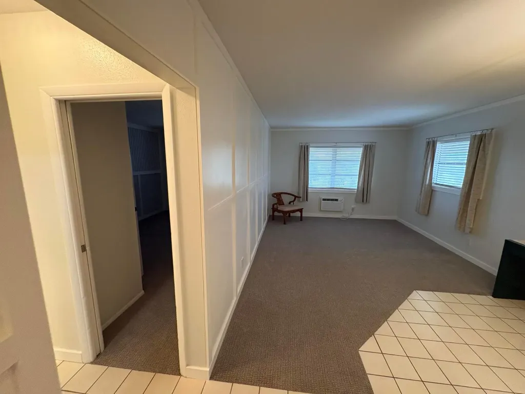 1050 E Sample Road Pompano Beach FL 33064