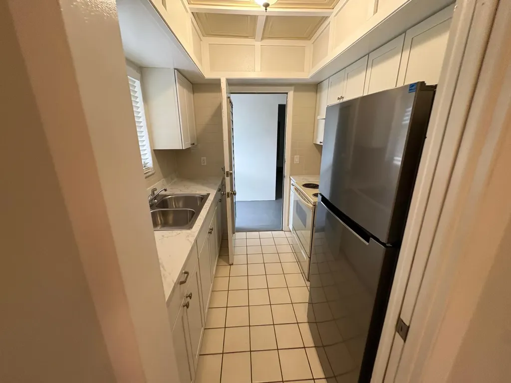 1050 E Sample Road Pompano Beach FL 33064