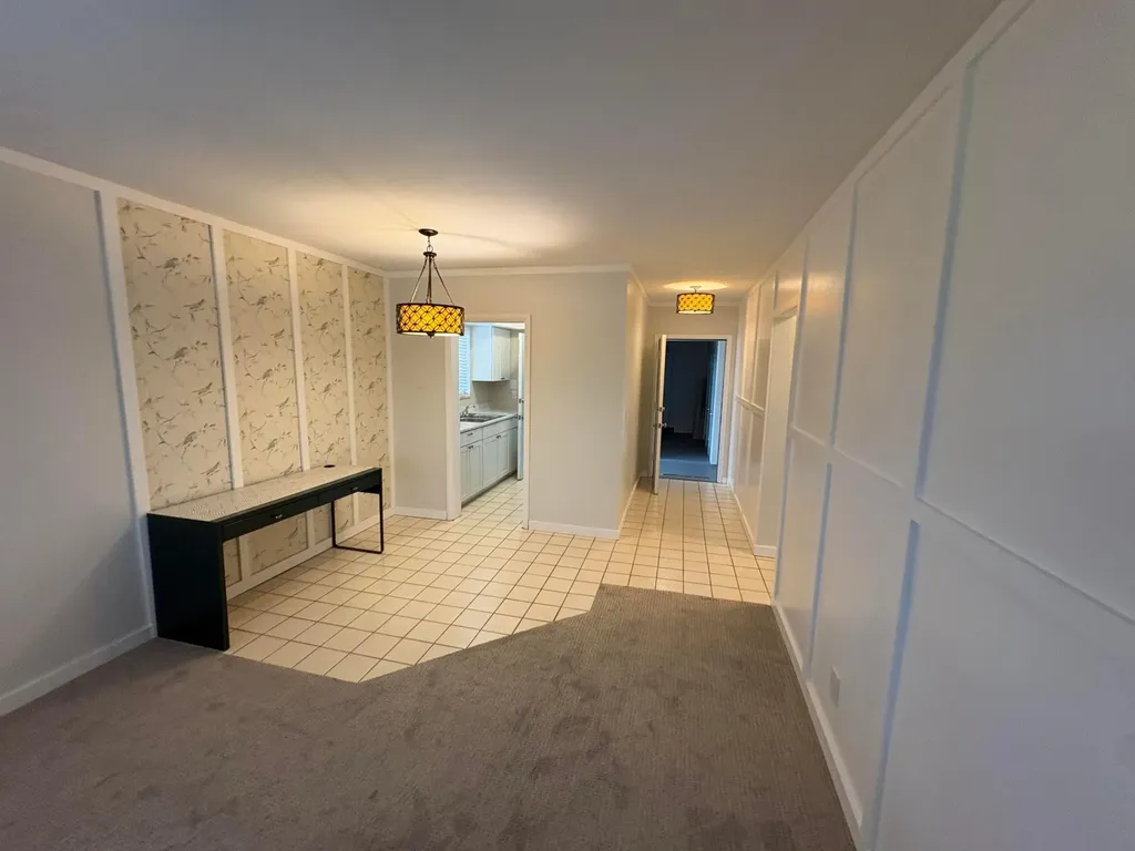 1050 E Sample Road Pompano Beach FL 33064