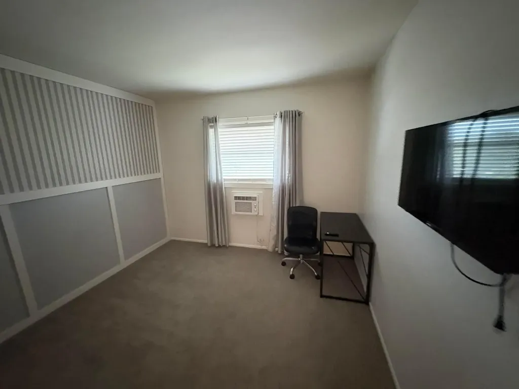 1050 E Sample Road Pompano Beach FL 33064