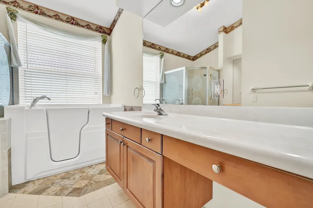 6404 C Durham Drive Lake Worth FL 33467