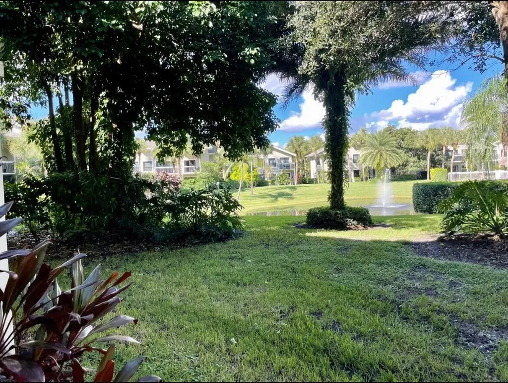 11863 Wimbledon Circle Wellington FL 33414