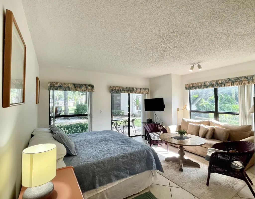 11863 Wimbledon Circle Wellington FL 33414